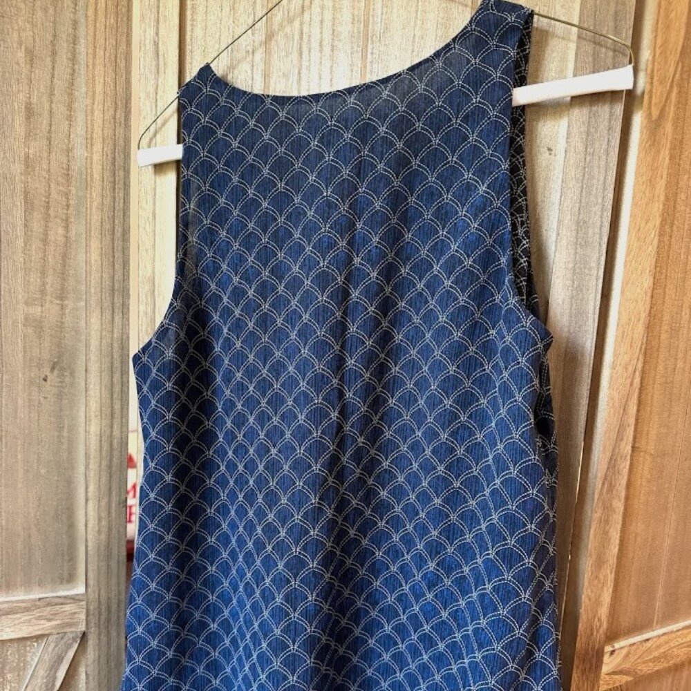 Cabi 3783 Size M Scallop Mermaid Scale Layered Tank Top Sleeveless Navy